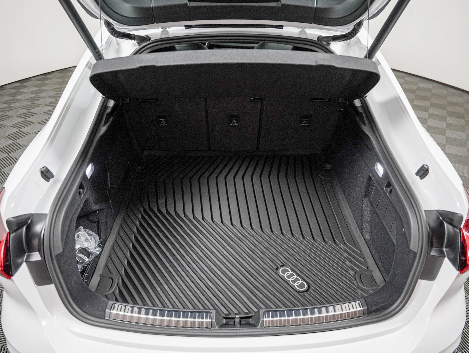 New 2026 Arkona White Audi Premium Plus image 8