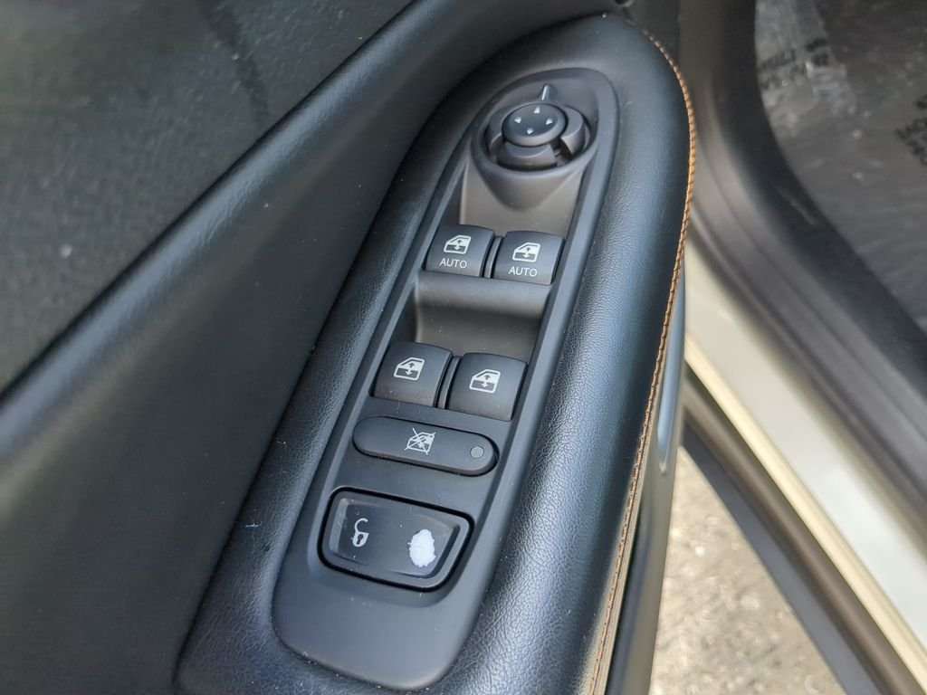 Used 2021 White Jeep Limited image 17