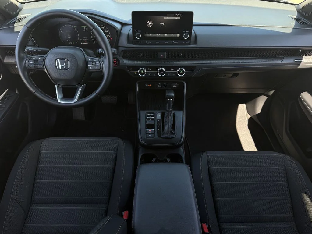 Used 2025  Honda Sport image 12