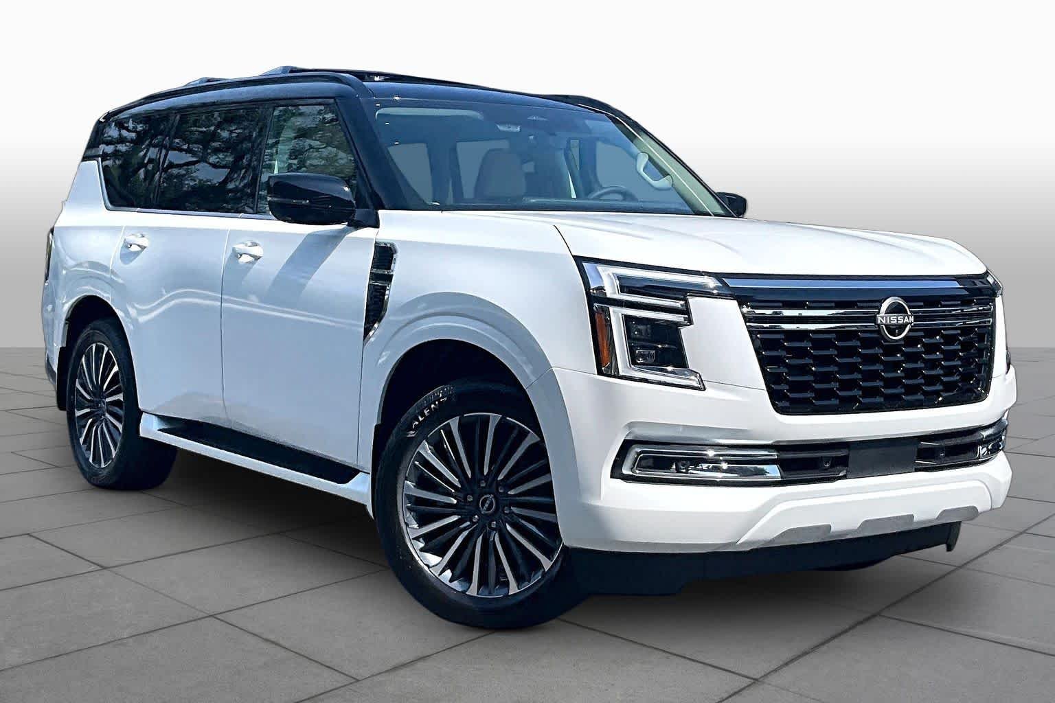 New 2026 Everest White TriCoat / Super Black Two-tone Nissan Platinum Reserve image 2