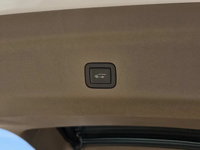2026 GMC Yukon XL Denali - Photo 13