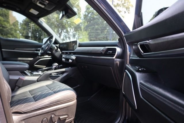 Used 2023 Midnight Kia SX X-Pro image 43