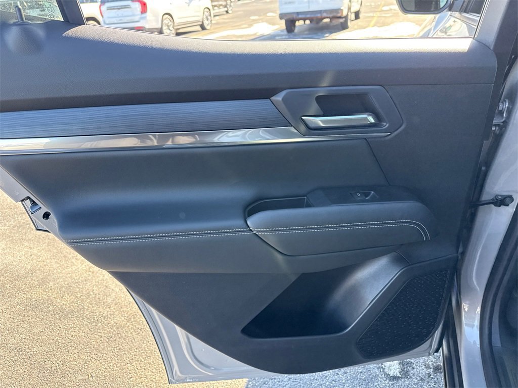 2026 GMC TERRAIN - Image 31