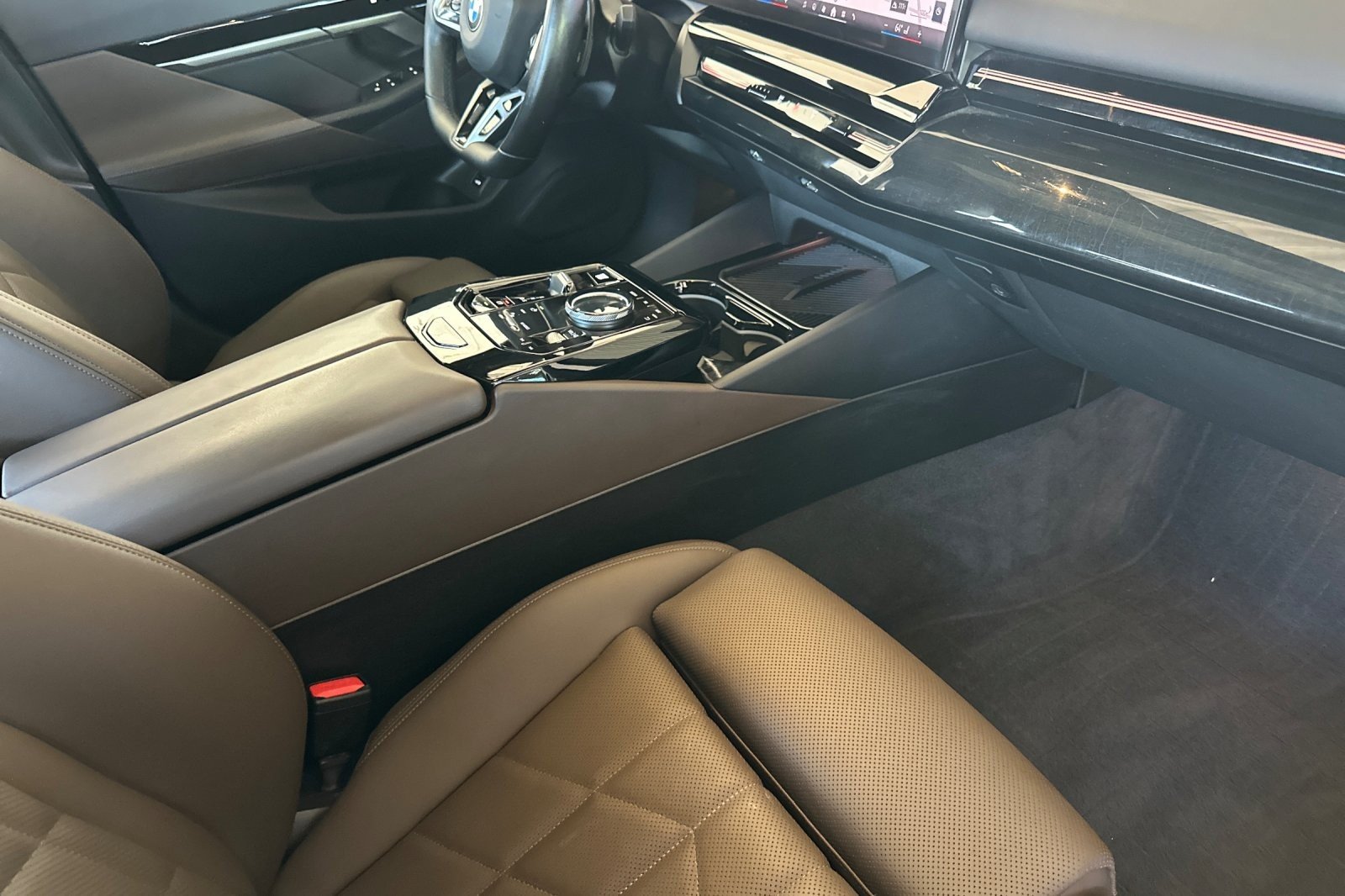Used 2025 Tanzanite Blue II Metallic BMW 530i xDrive image 14