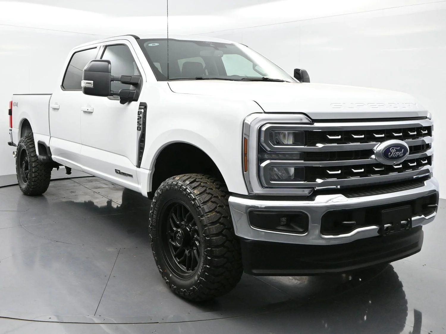Used 2024 Oxford White Ford LARIAT image 2