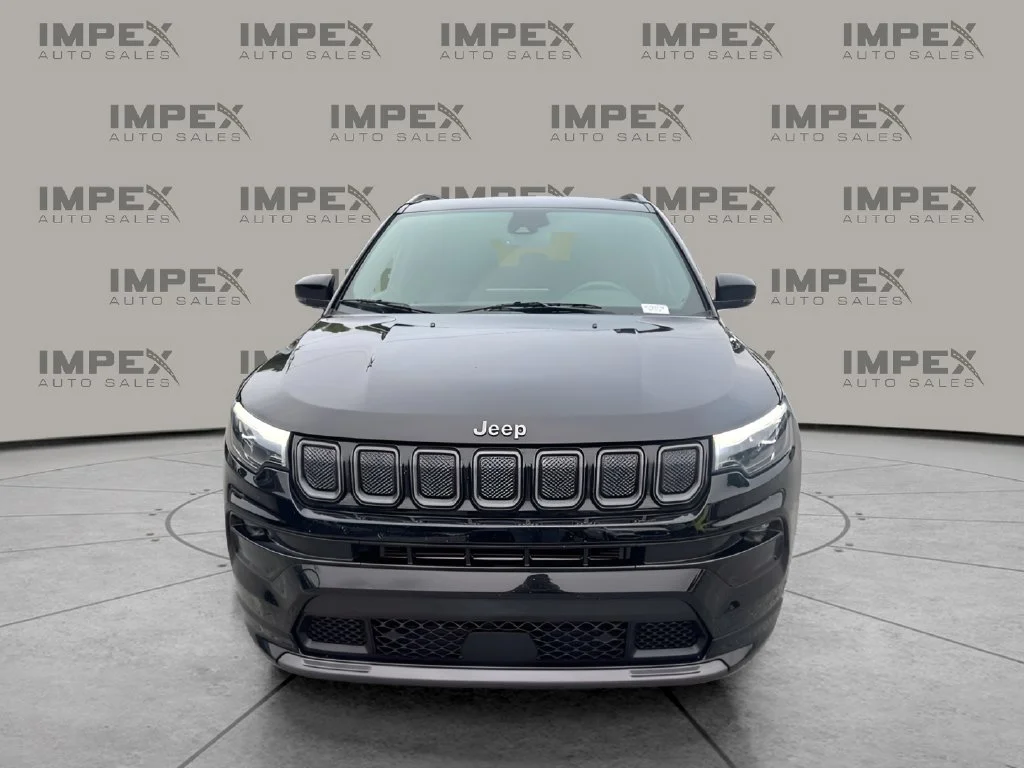 Used 2022 Black Jeep High Altitude image 8