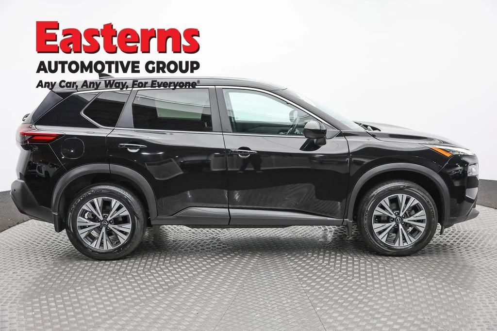 Used 2023 Black Nissan SV image 4