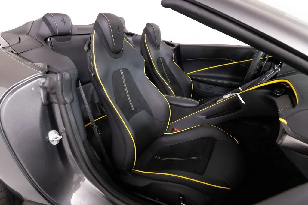Used 2025 Grigio Silverstone Ferrari Base image 41