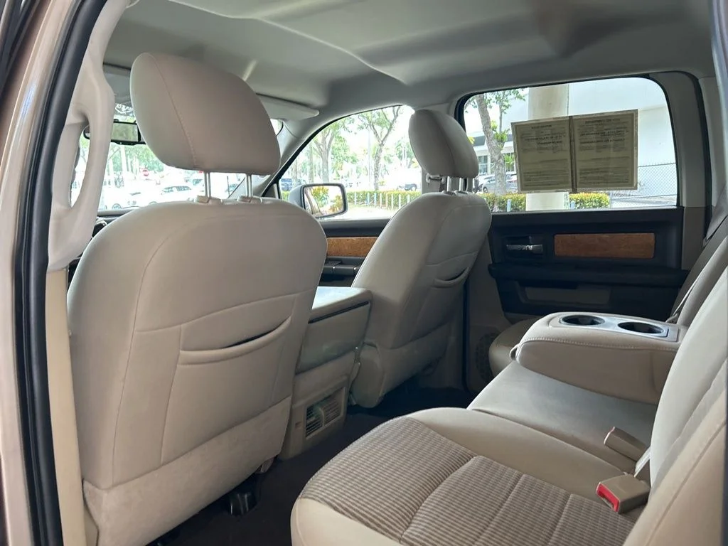 Used 2010 Beige Ram SLT image 38