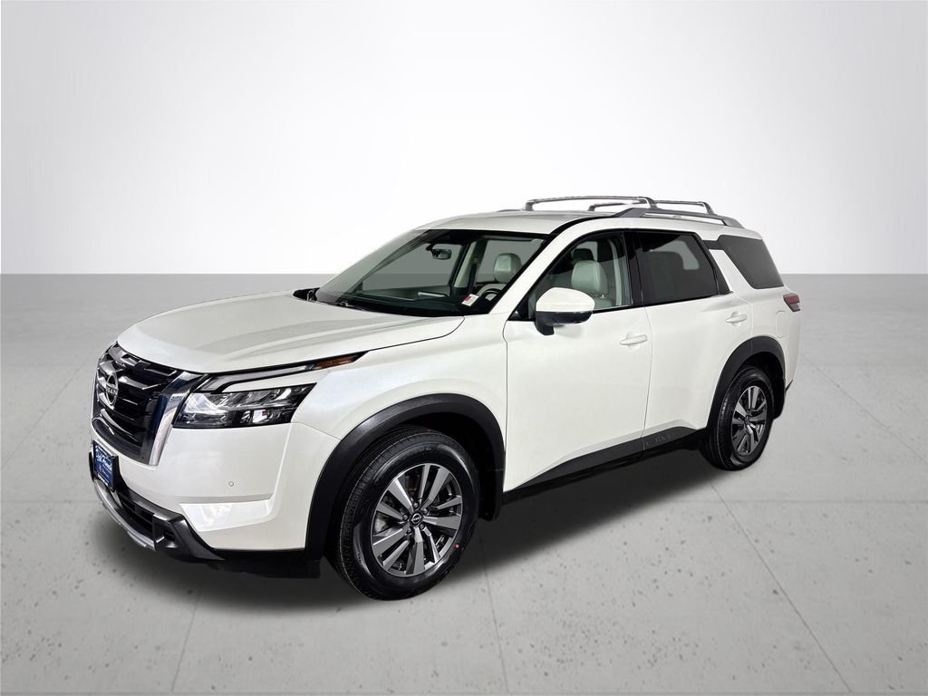 Used 2023 White Nissan SL image 2