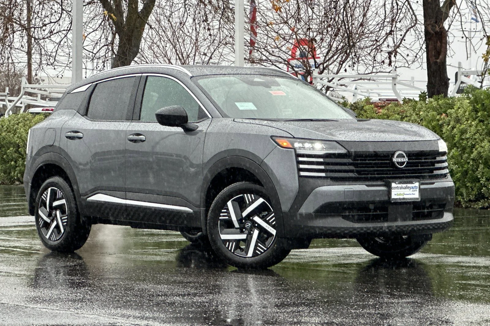 New 2026 Nissan Kicks SV FWD