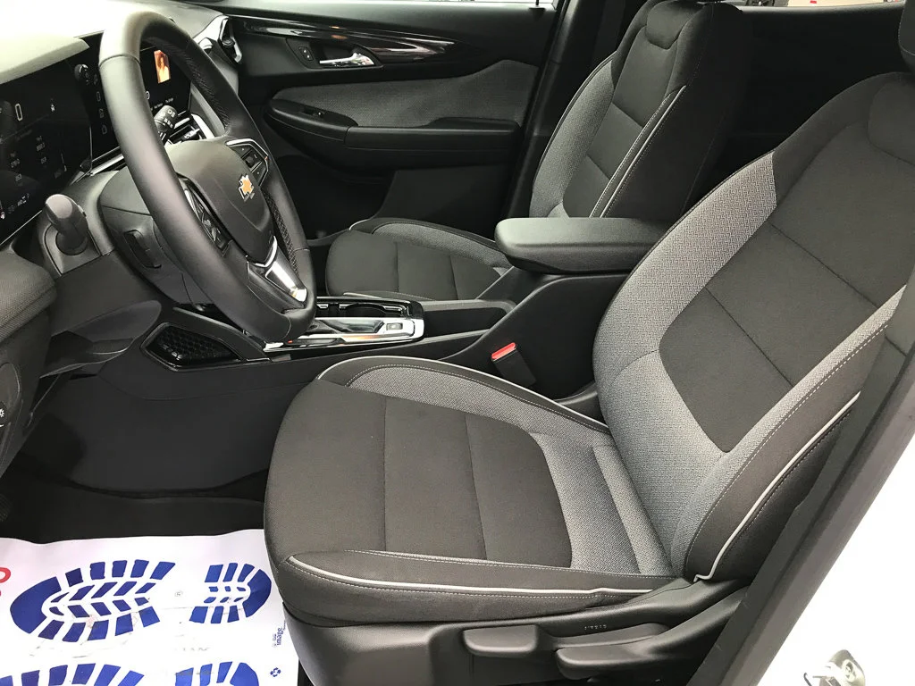 Pre-Owned 2024 Chevrolet Trailblazer LT