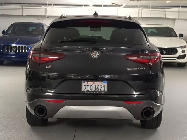 Certified Used 2022 Vulcano Black Metallic Alfa Romeo Ti Sport image 6