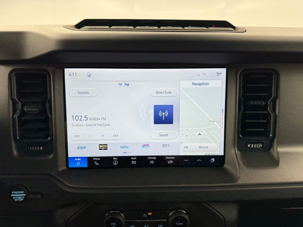 New 2026 Velocity Blue Metallic Ford Badlands® image 44