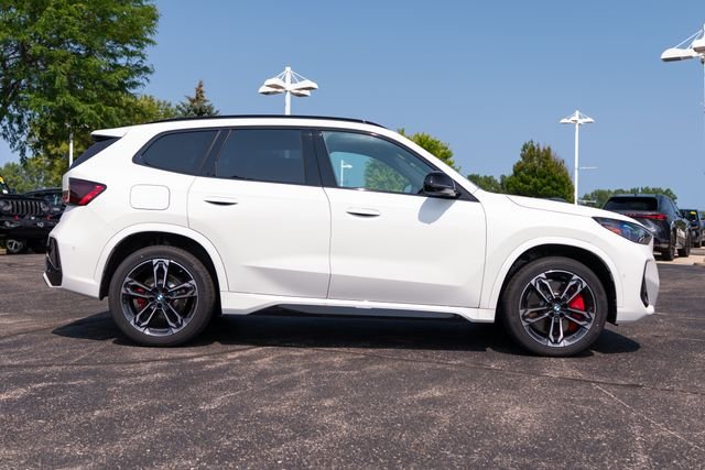 New 2026 Alpine White BMW xDrive28i image 11