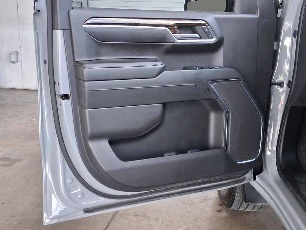 Used 2024 Thunderstorm Gray GMC Elevation image 17