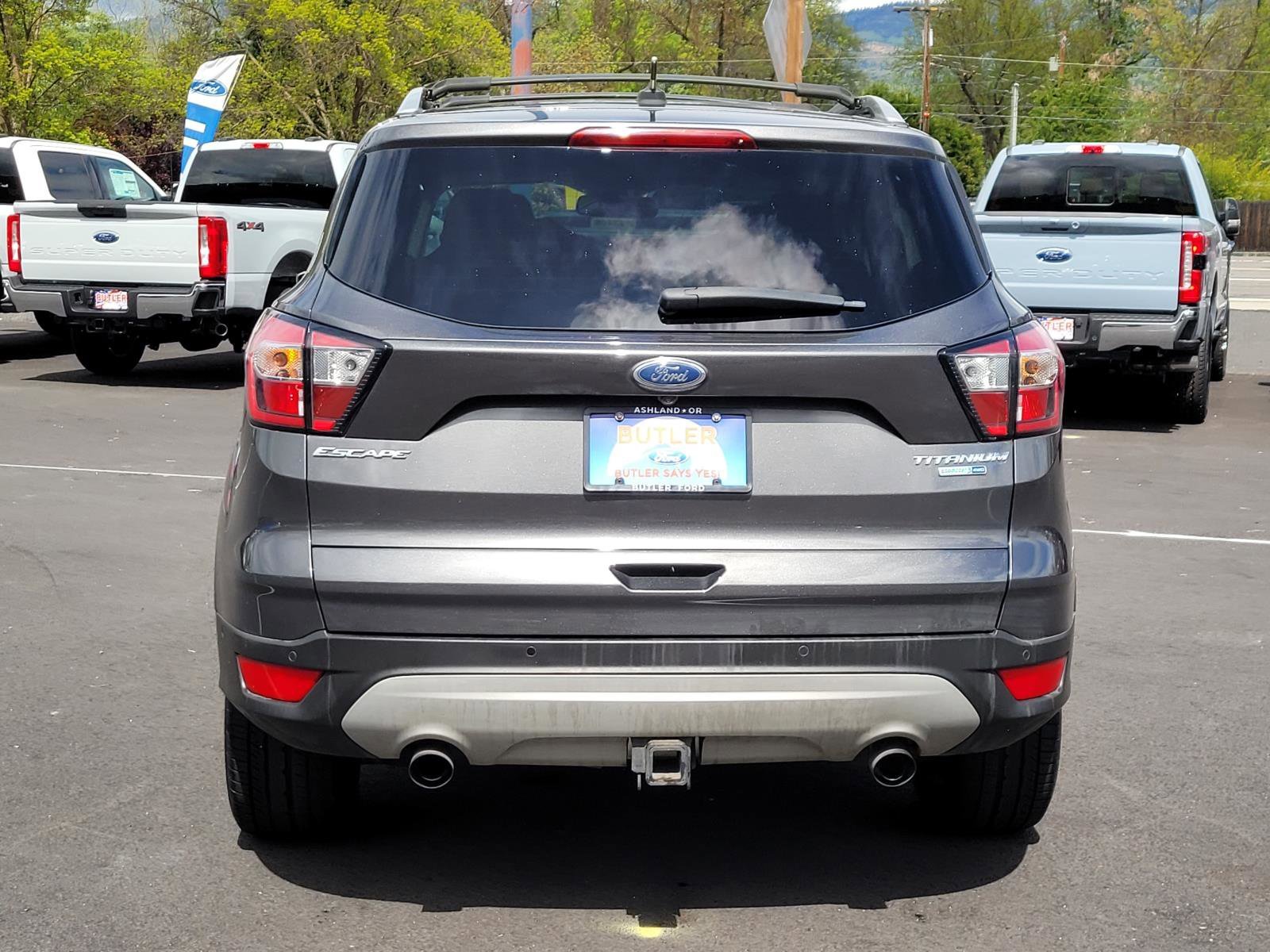 Used 2017  Ford Titanium image 6