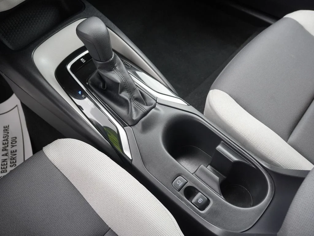 Certified Used 2025 Silver Toyota LE image 20