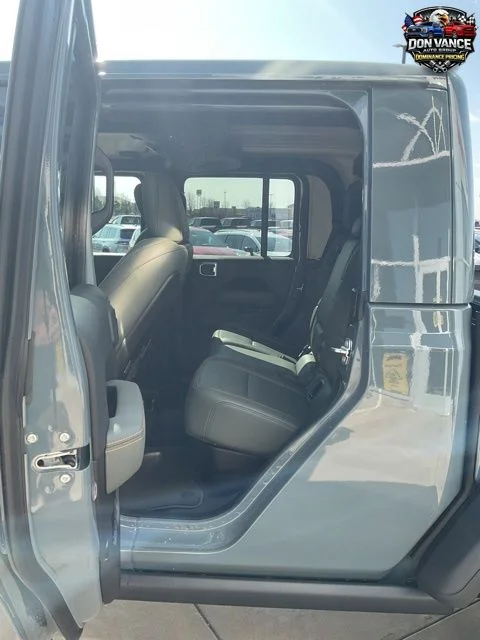 New 2026 Gray Jeep Mojave image 11