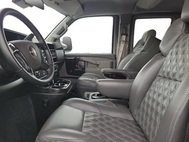 Used 2025 Special Exterior Color GMC Work Van image 5