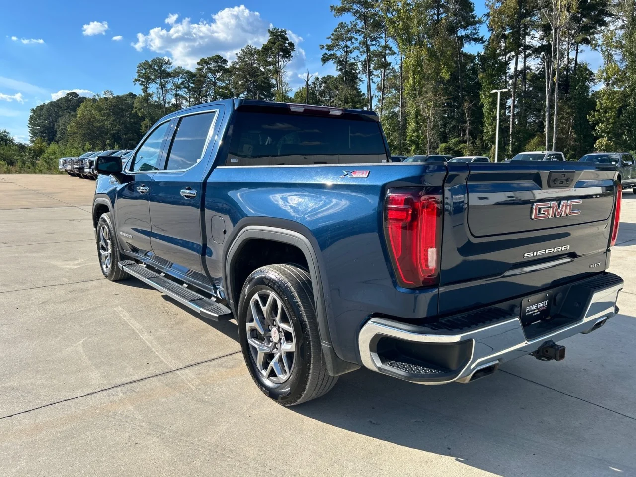 Used 2023 PACIFIC BLUE METALLIC GMC SLT image 4
