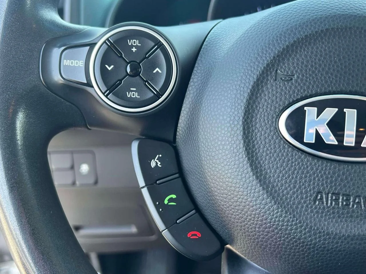 Used 2016 Bright Silver Kia Base image 21