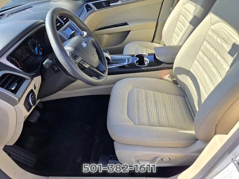 Used 2016 Oxford White FORD 4DR SDN SE FWD image 10