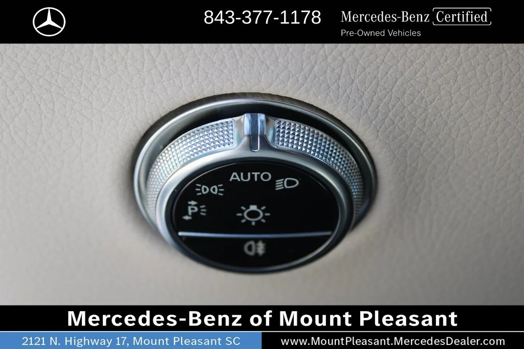 Certified Used 2025 Polar White Mercedes-Benz GLC 350e image 27
