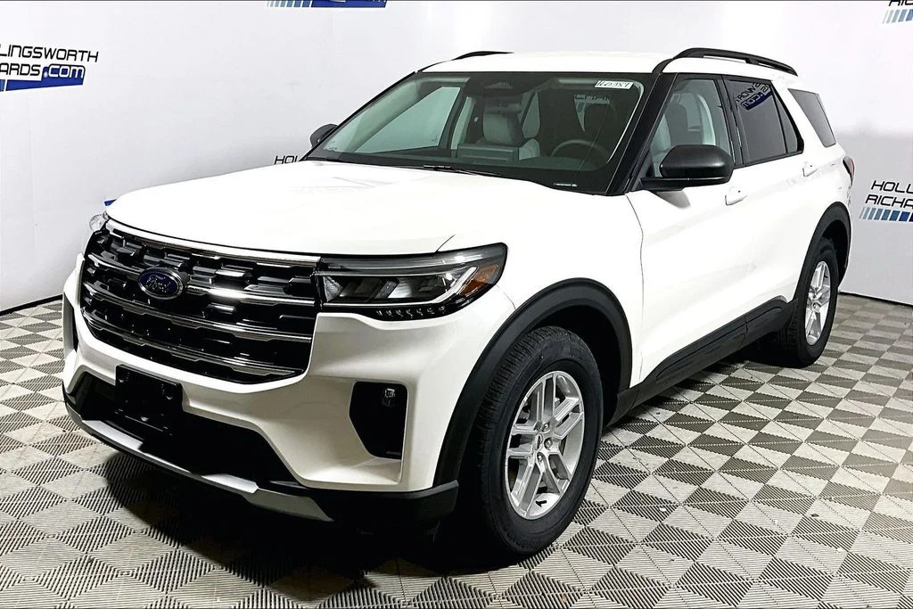 2026 Ford Explorer's photo