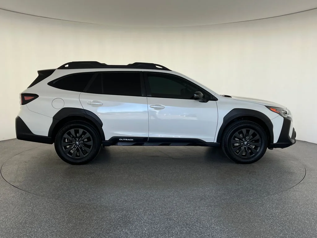 Used 2023 White Subaru Onyx Edition XT image 2