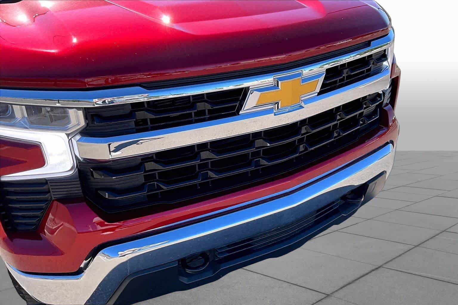 Used 2024 Radiant Red Tintcoat Chevrolet LT image 30