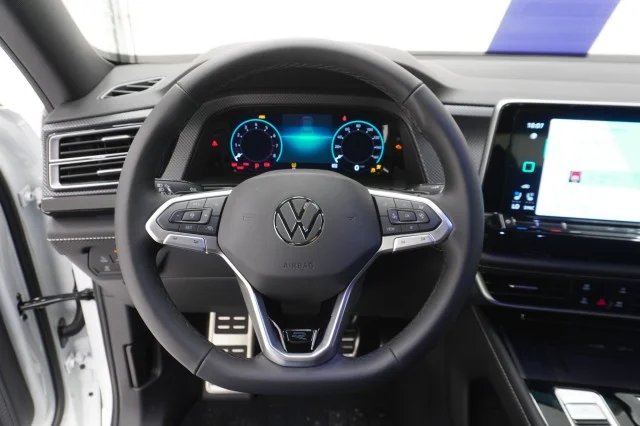 2026 Volkswagen Atlas Cross Sport SEL Premium R-LINE - Photo 25