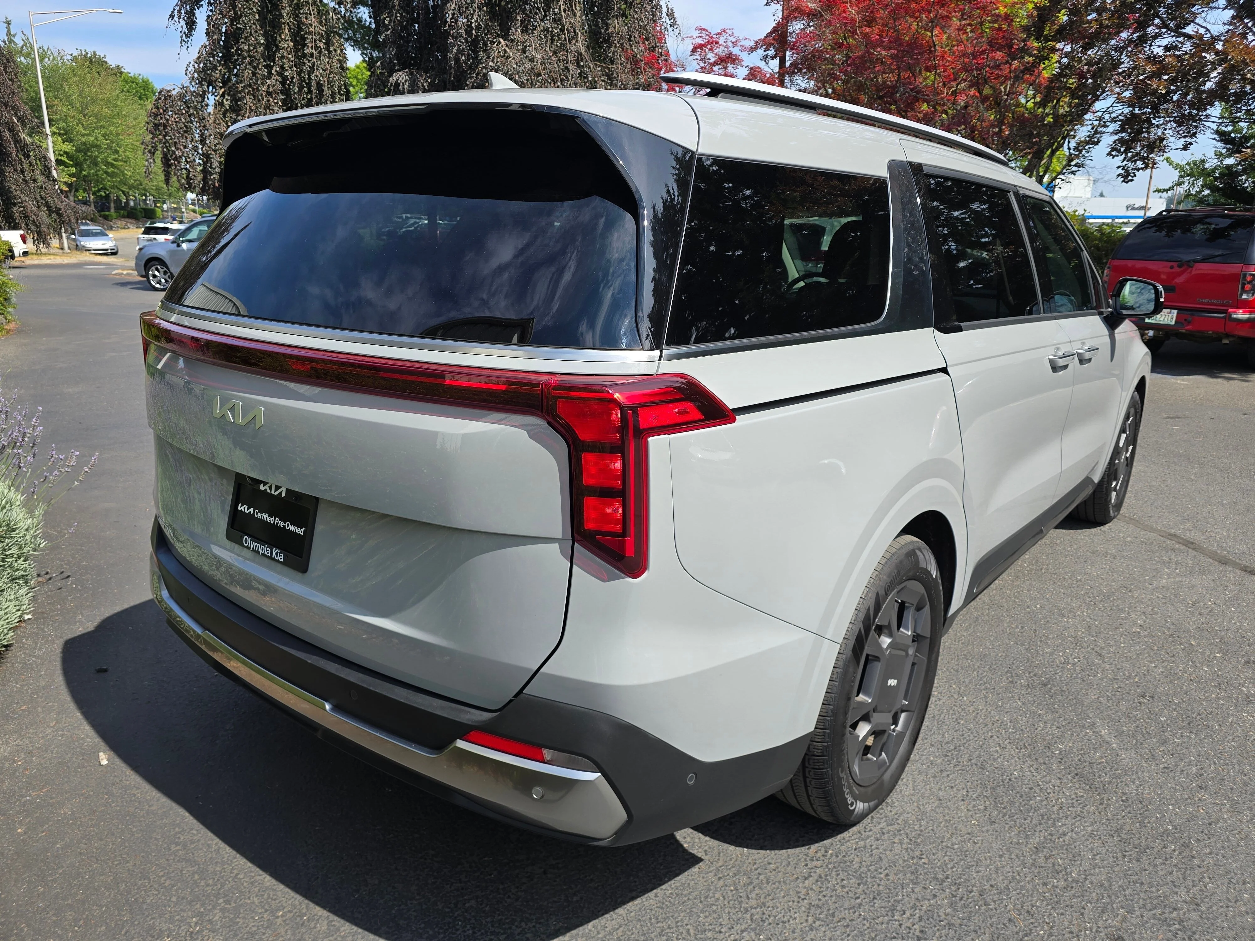 Used 2025 Ceramic White Kia SX image 4