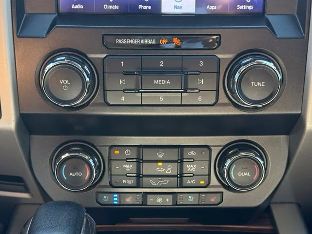 Used 2019 Black Ford Lariat image 25