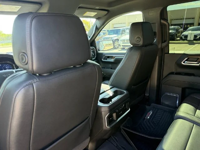 Used 2024 Black Chevrolet High Country image 22