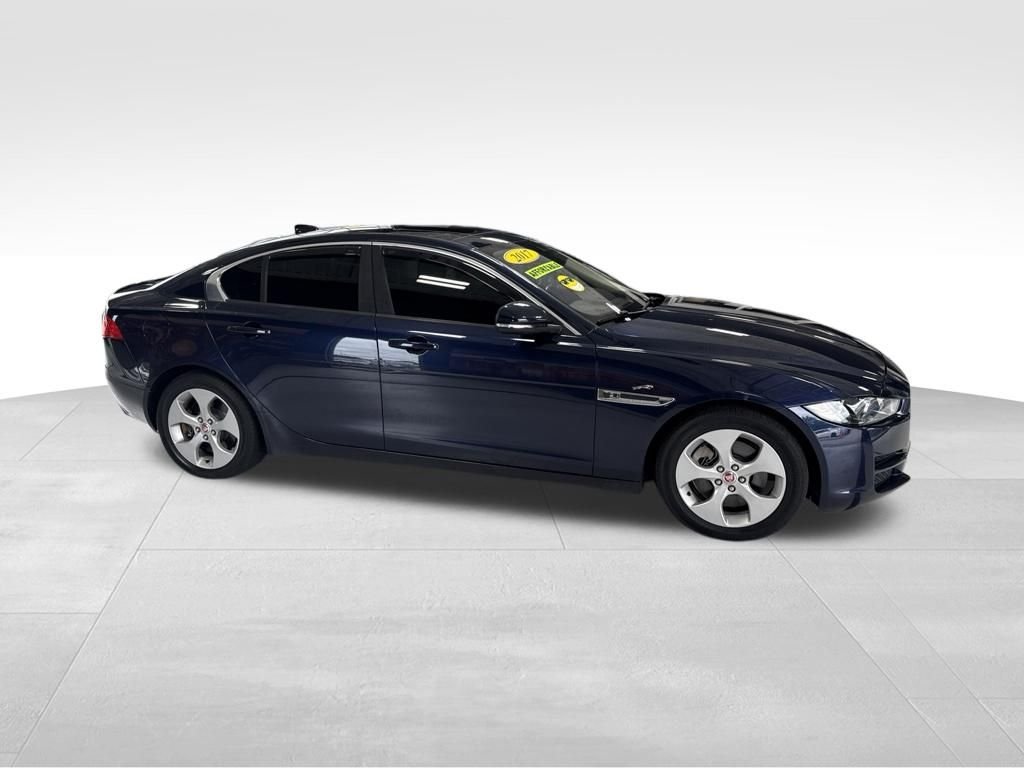 Used 2017 Blue Jaguar 25t image 6