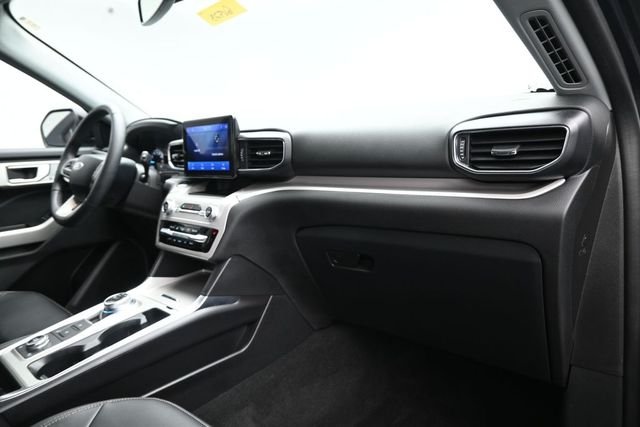 Used 2024 Blue Ford XLT image 30