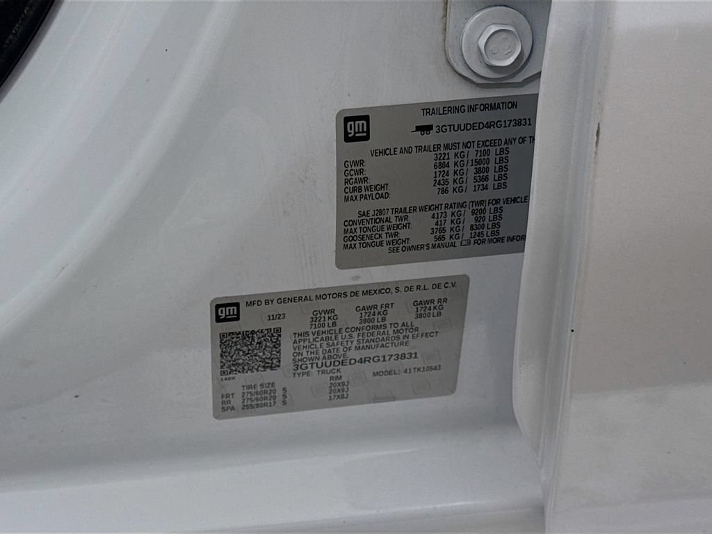 2024 GMC Sierra 1500 SLT - Photo 31