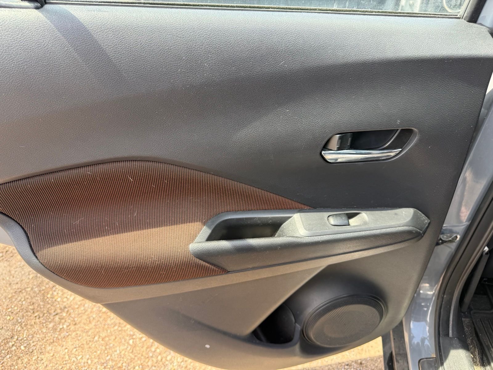 Used 2022 Gray Nissan SR image 14