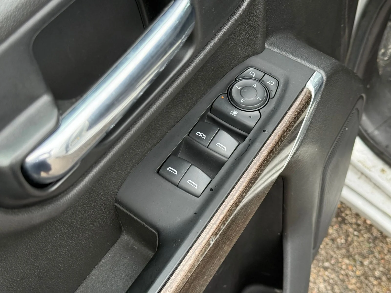 Used 2021 Silver Chevrolet LT image 11