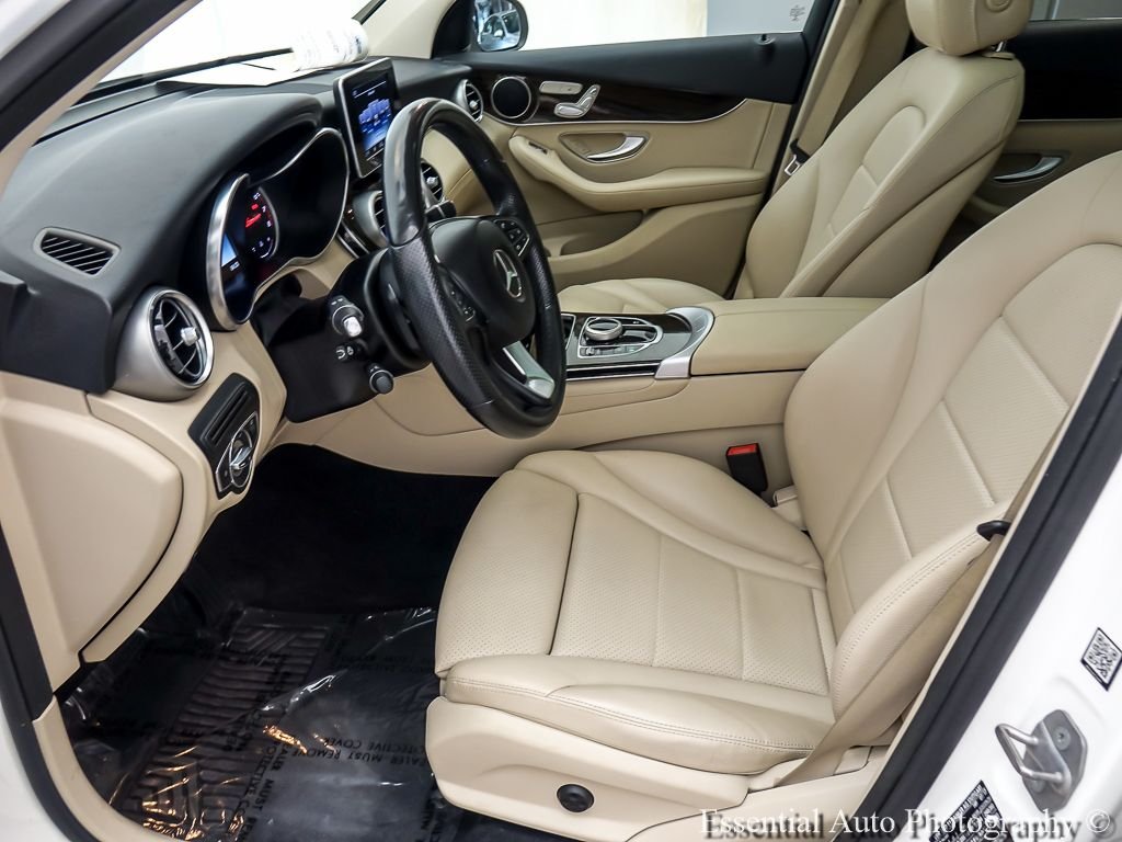 Used 2018  Mercedes-Benz GLC 300 image 9
