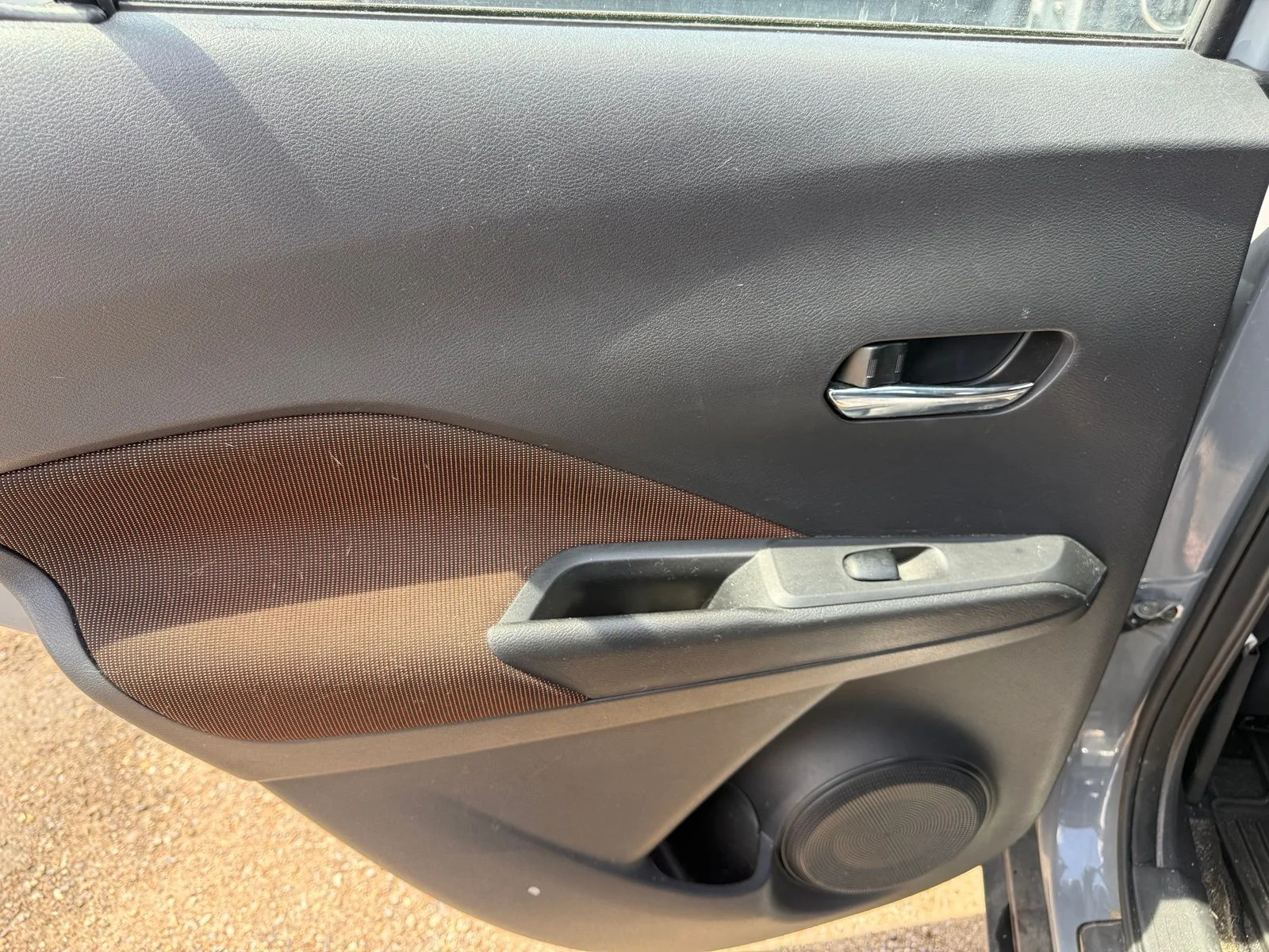 Used 2022 Gray Nissan SR image 14