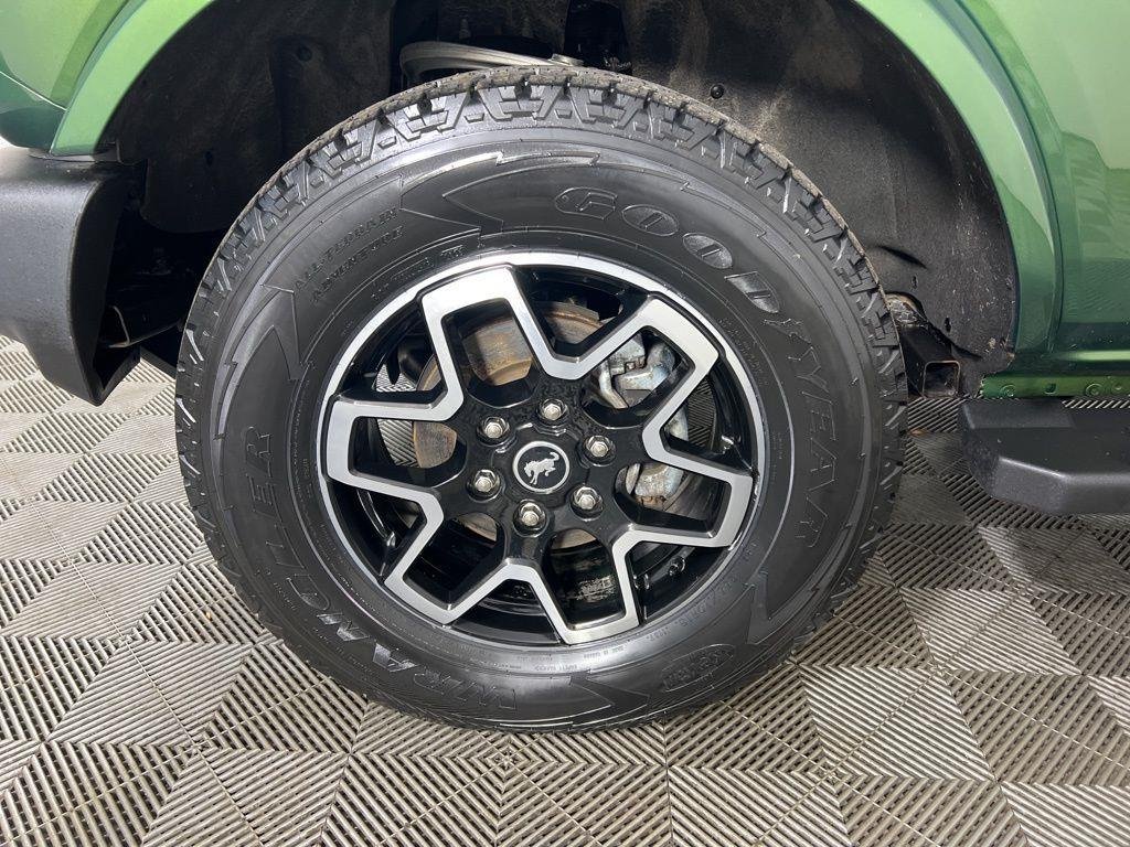 Used 2023 Eruption Green Ford Outer Banks image 17