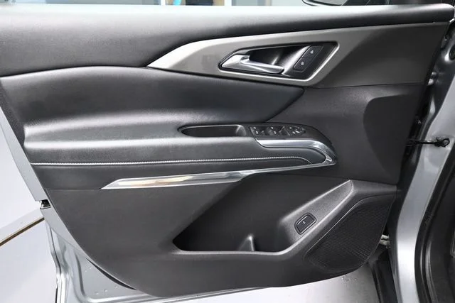 Used 2025 Gray Chevrolet LT image 21
