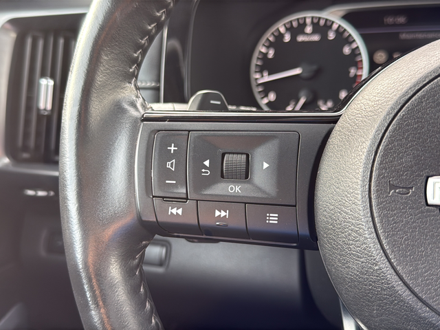 Used 2023 Black Nissan SL image 15