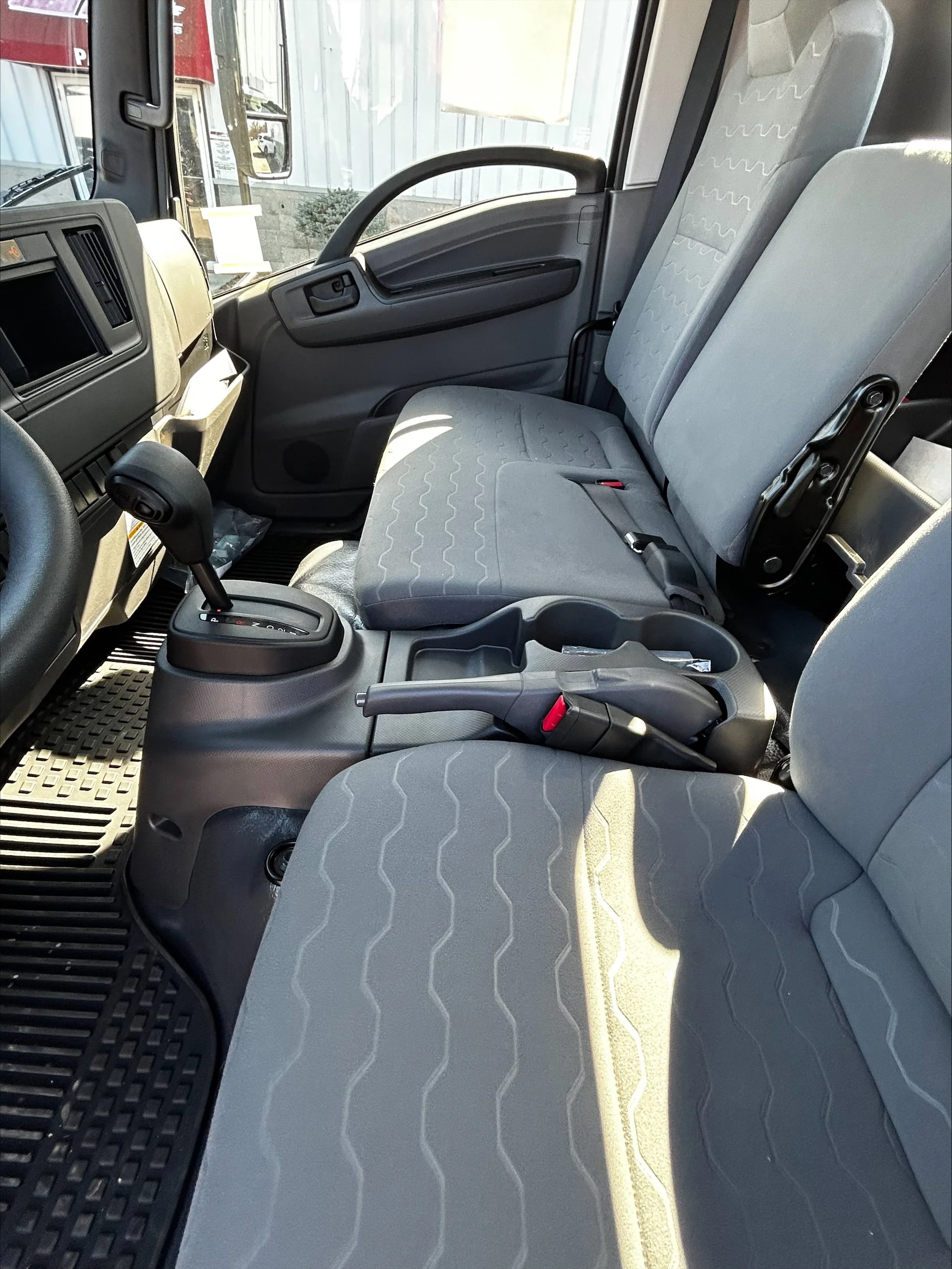 New 2025 White ISUZU  image 9