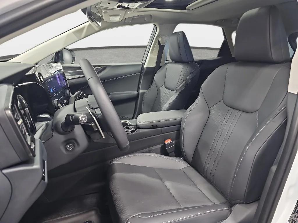 New 2026 Ultra White Lexus PREMIUM image 14