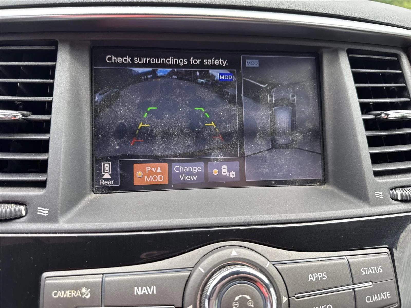 Used 2019 Super Black Nissan Platinum image 15