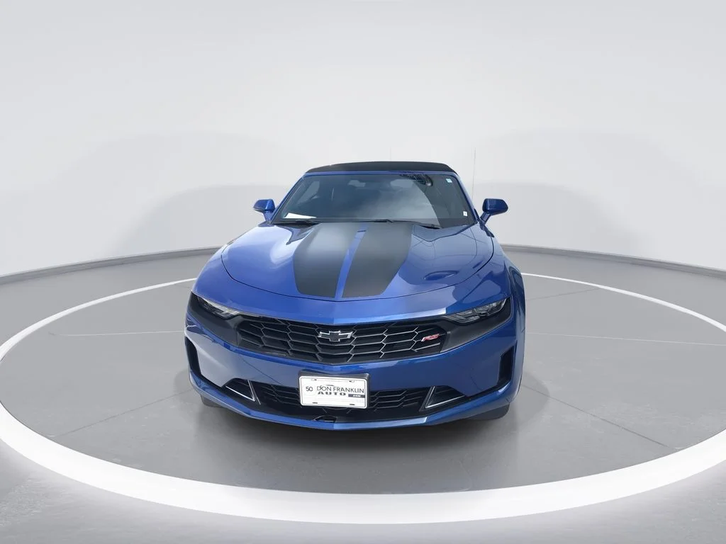 Used 2022 Blue Chevrolet 2LT image 3