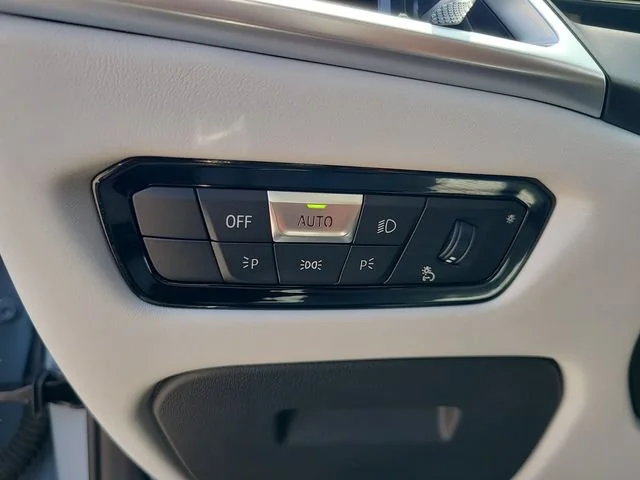 Used 2025  BMW Competition image 19
